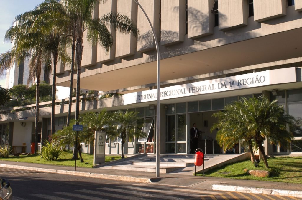 DECISÃO: Débitos de empresa-matriz não podem inviabilizar a emissão de certidão negativa para filial com tributos quitados